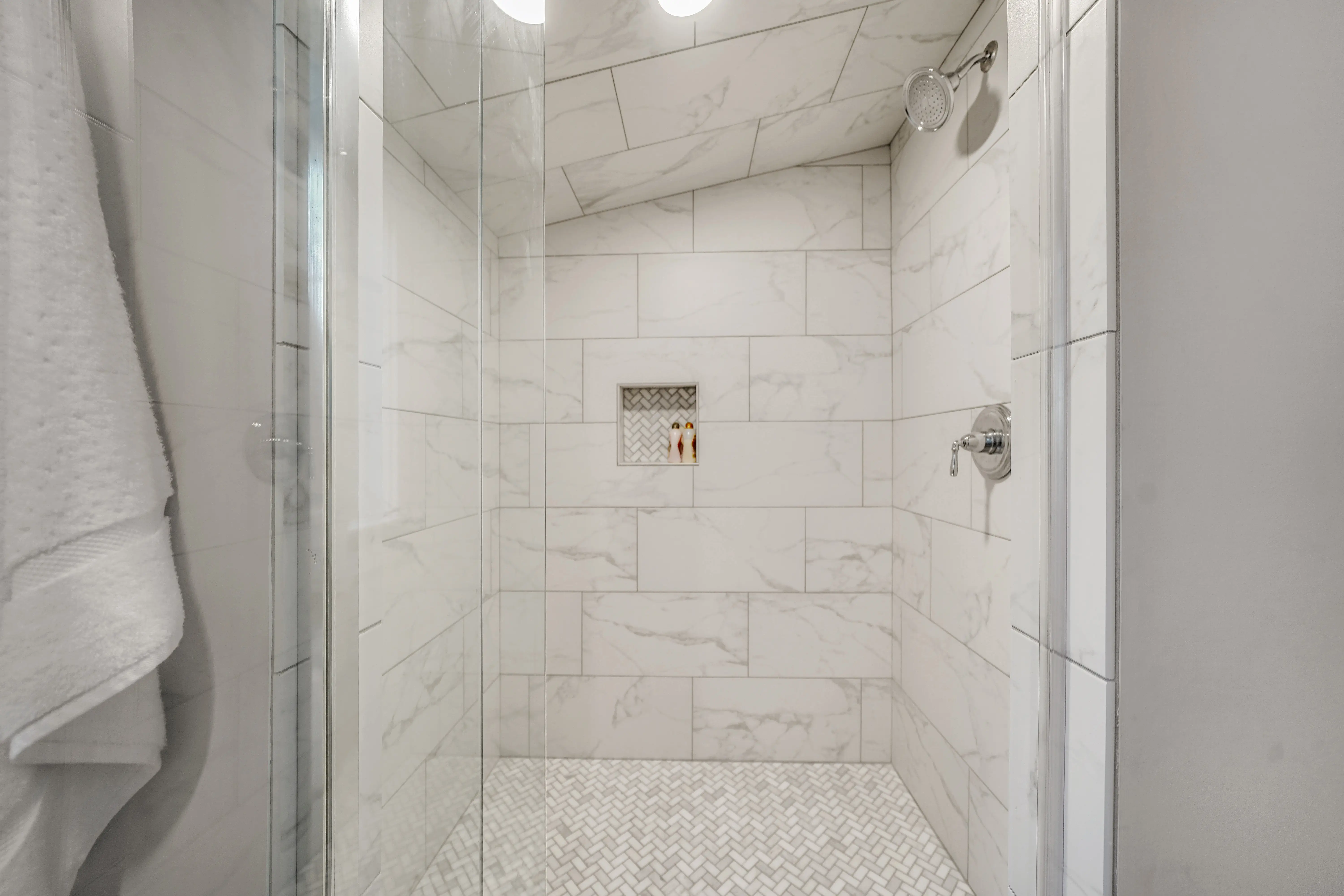 Bathrooms view 3